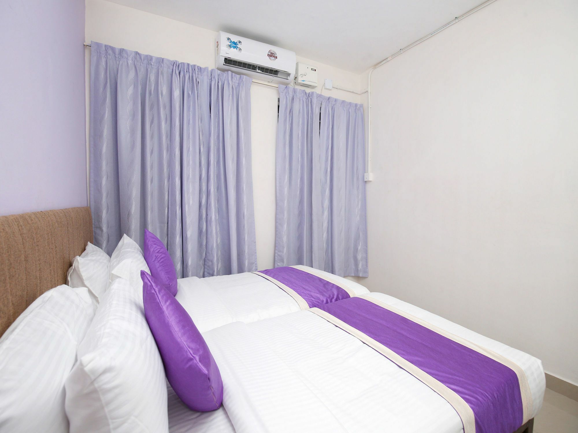 Oyo 9797 Hotel Vbee Plaza Thiruvananthapuram Esterno foto