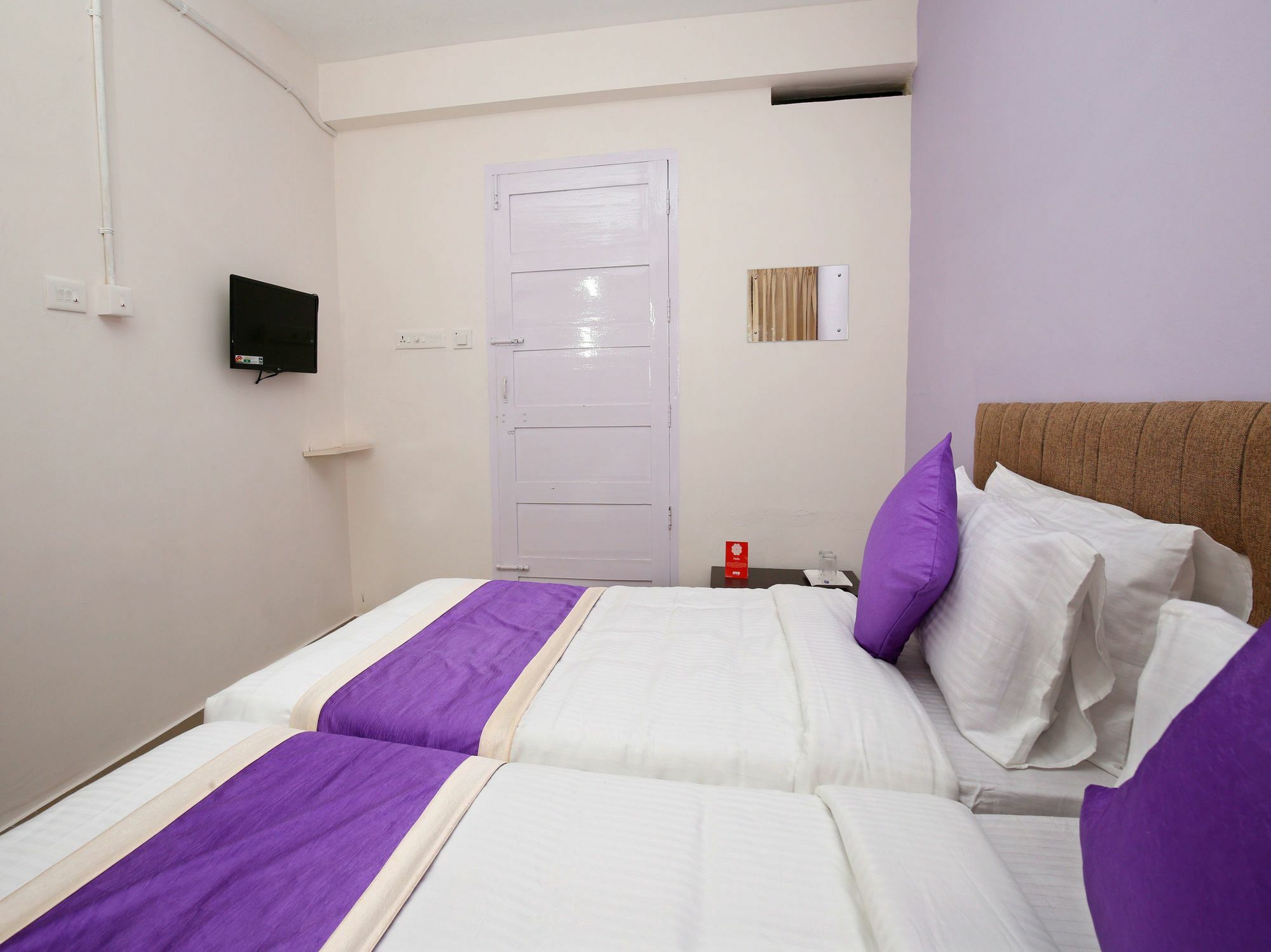 Oyo 9797 Hotel Vbee Plaza Thiruvananthapuram Esterno foto